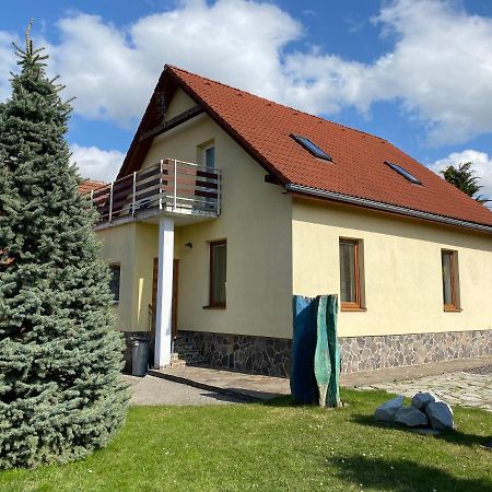 Penzion Maly Rim Lipótszentmiklós Kültér fotó